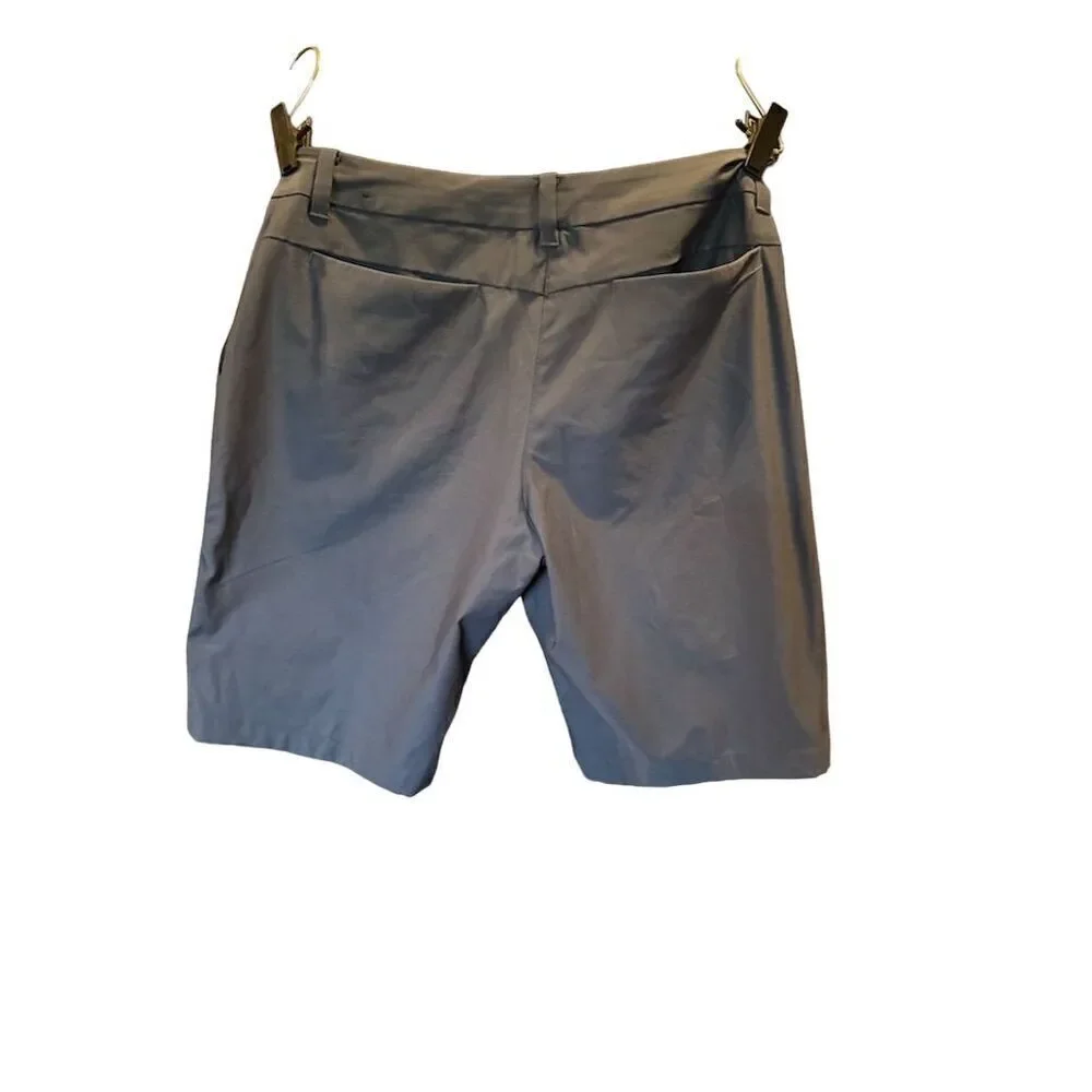 Nike Gray Chino Dri-FIT Flat Front Golf Shorts Women's Size 6